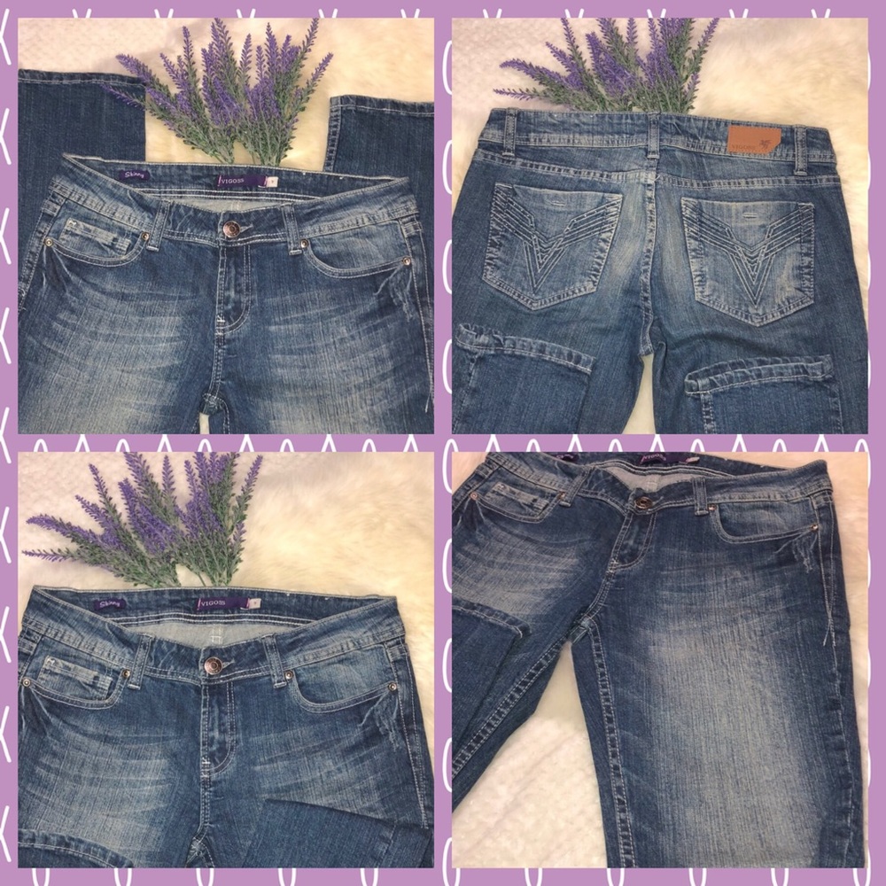 VIGOSS woman’s distressed skinny jeans NWOT